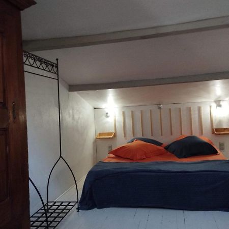 Chambre D'Hotes L'Orange Bleue Rustrel Zewnętrze zdjęcie